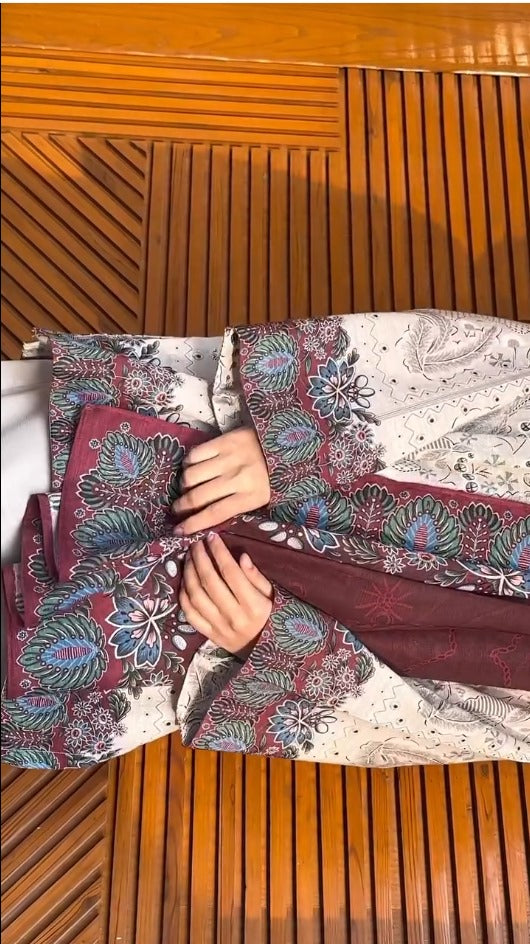 Navya  Printed Crepe Set