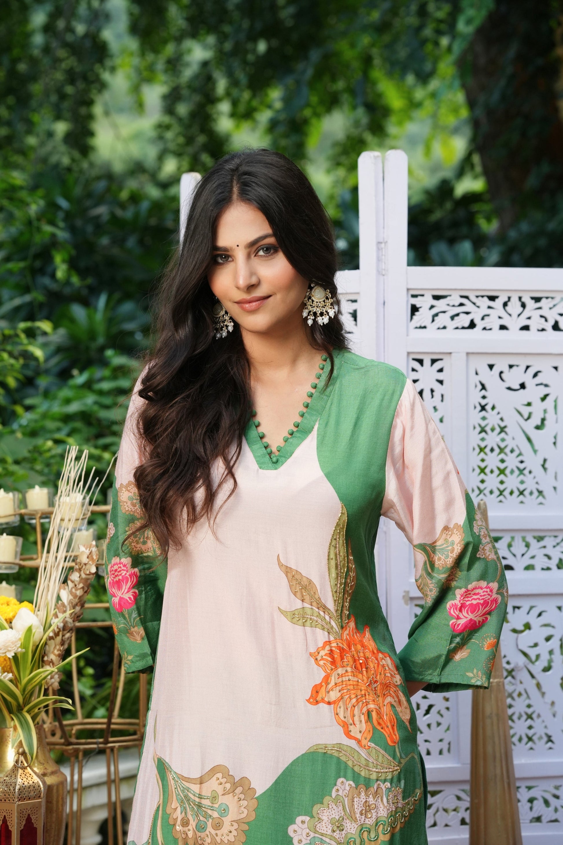 Floral Printed Kurta & Pant - Hand Embroidered - Set of 2 - Green - Muslin Silk
