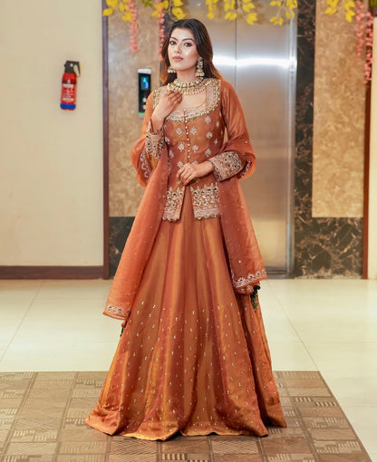 Luxurious Ethnic Lehenga Suit Set with Exquisite Embroidery