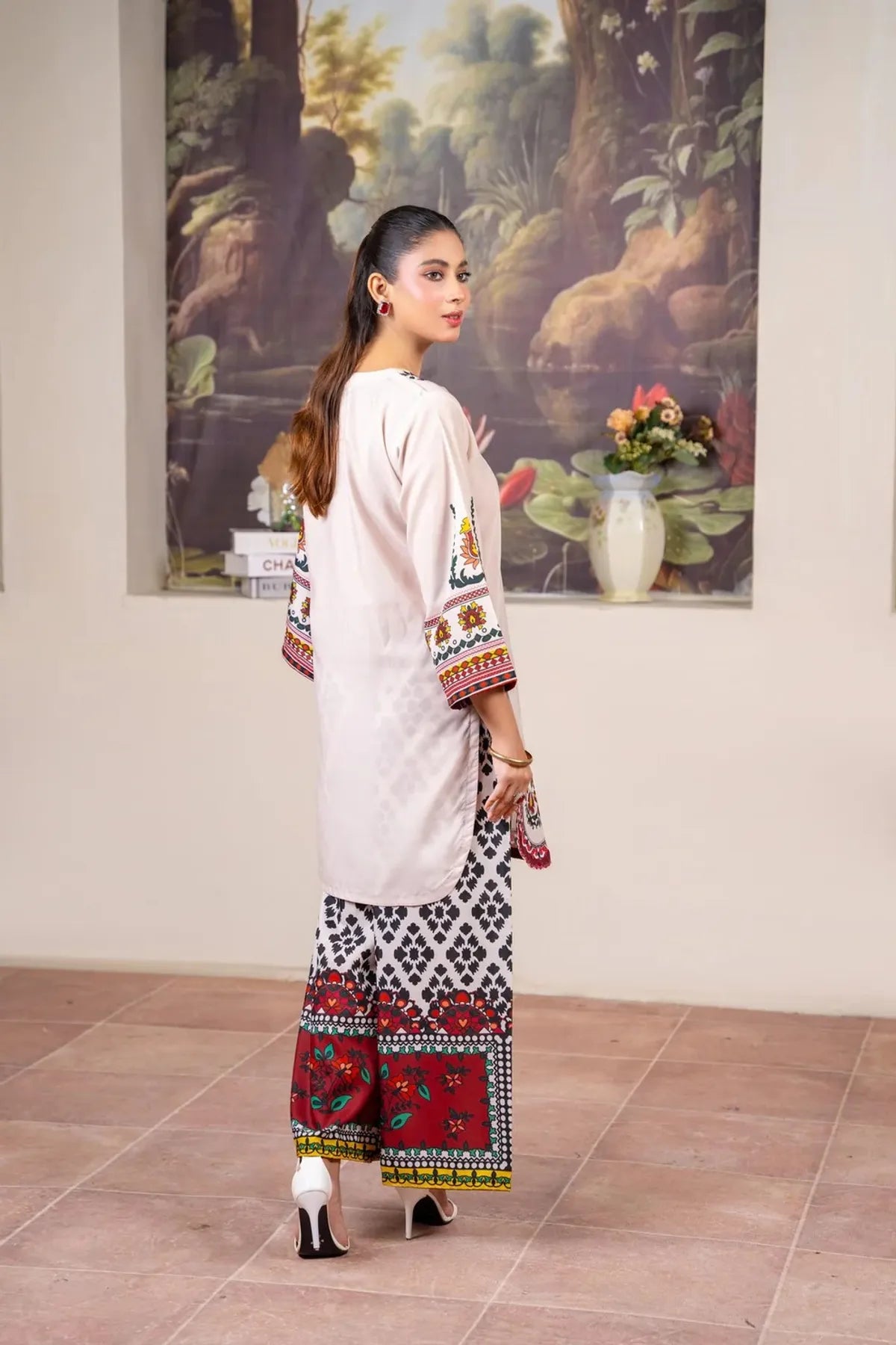 Floral and Geometric Printed Kurta Set For Women