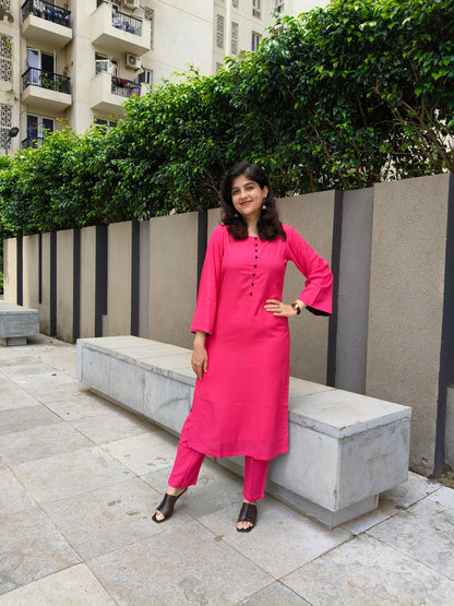VASTRAMANIAA 3/4th Sleeve Kurta & Pant Set | Elegant Ethnic Wear for Women
