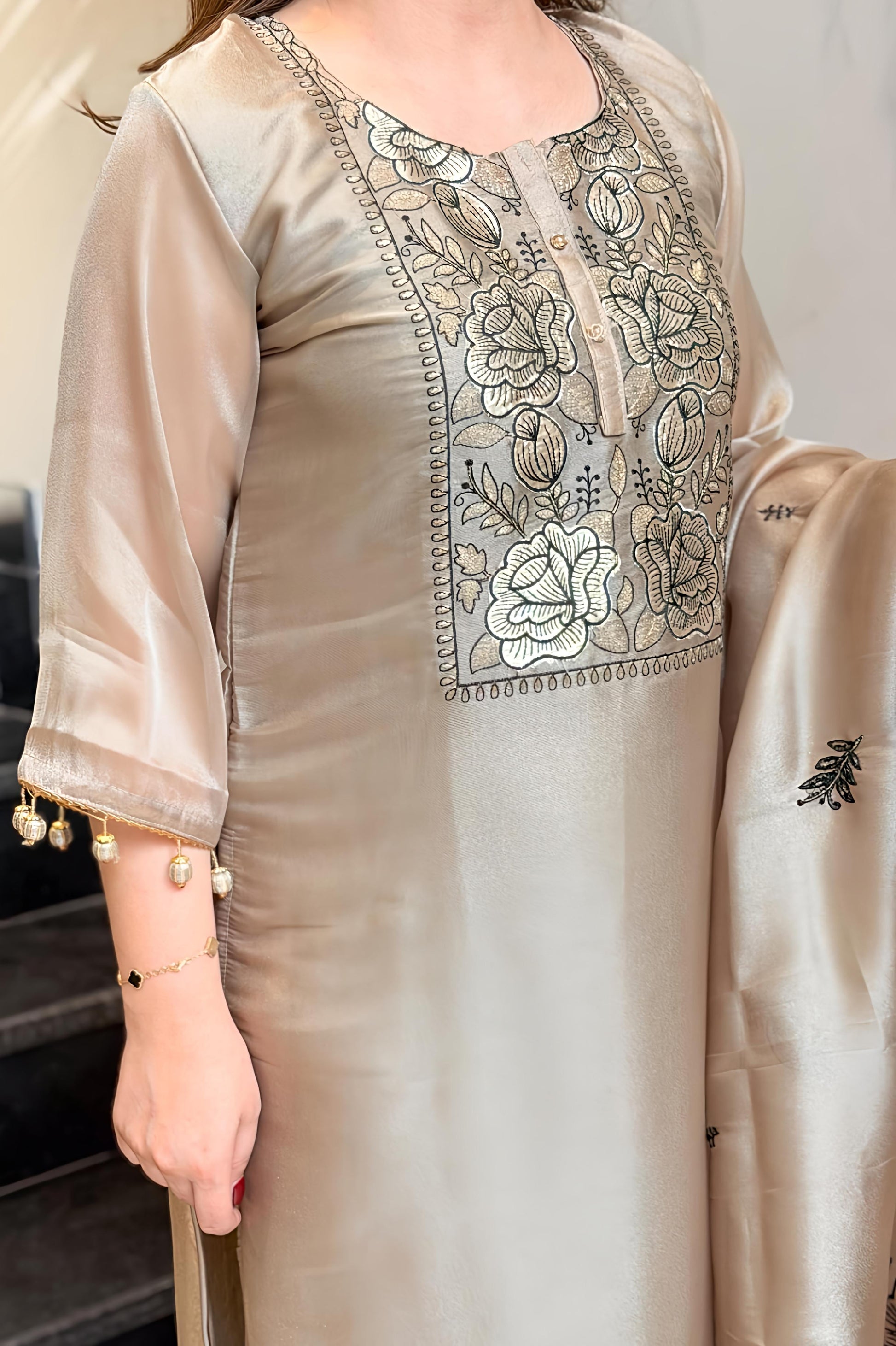 Sunehri Floral Embroidered Suit Set