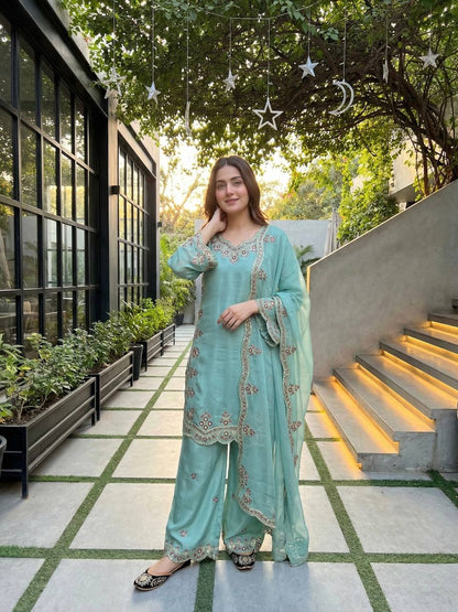 *NEW DESIGNER  HEAVY EMBROIDERY SEQUENCE WORK 3 PIS SUIT SET*