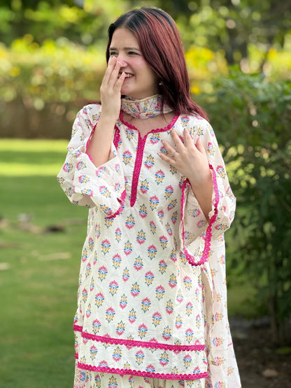 Women's Cotton Printed Kurta Palazzo Suit Set with Soft Mul Cotton Dupatta D6362